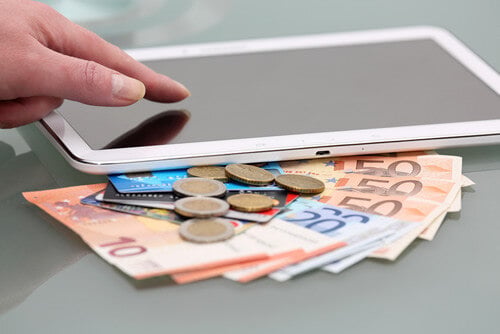 five-key-considerations-when-moving-money-abroad